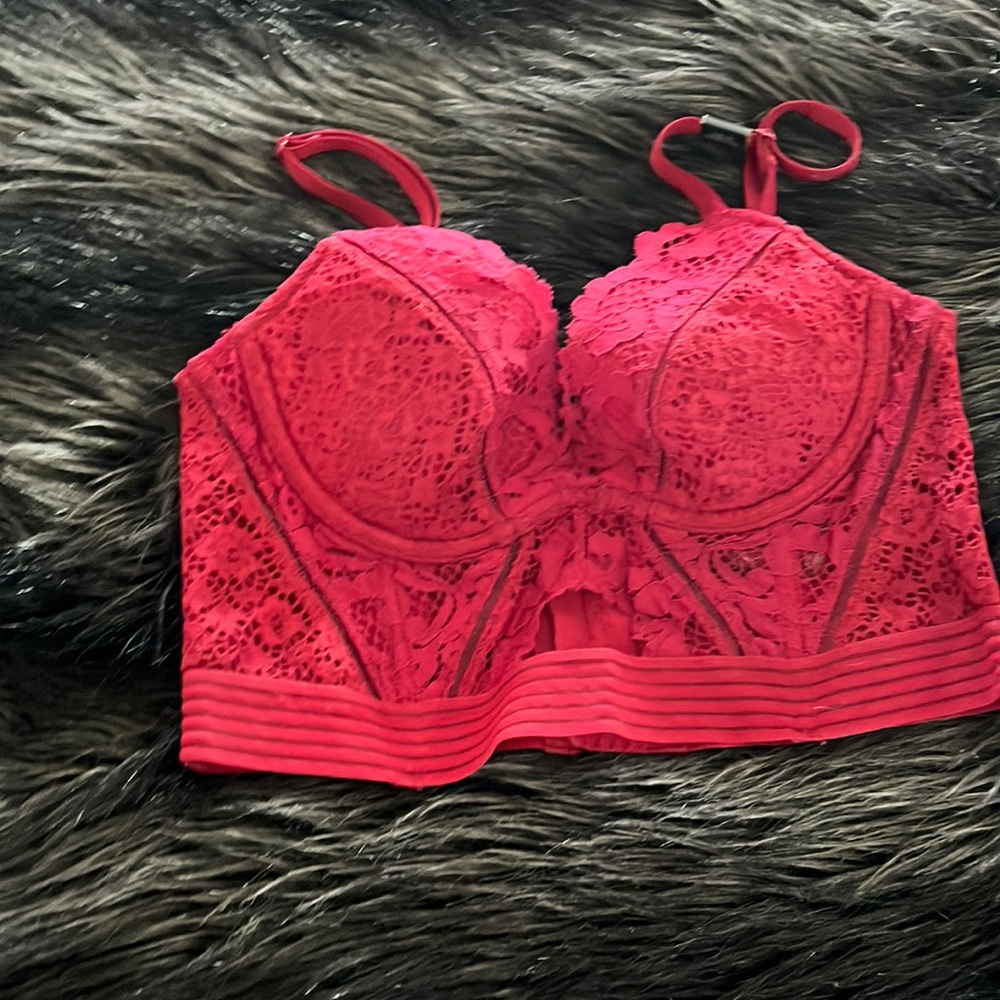 NWT Victoria’s Secret red lace bustier